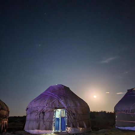 Authentic Uzbek Yurt Camp Eco-Friendly Hotel Nurota ภายนอก รูปภาพ
