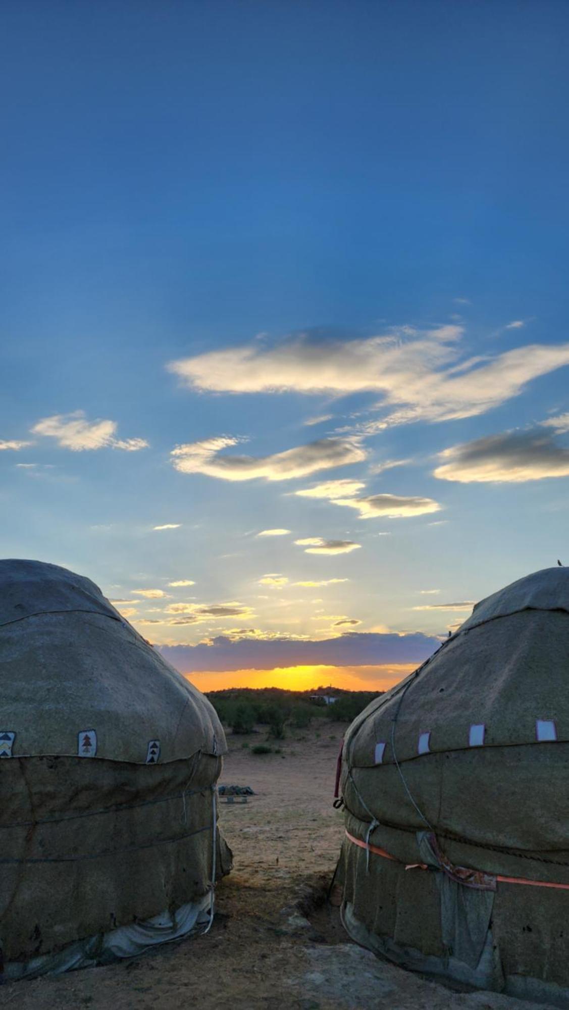 Authentic Uzbek Yurt Camp Eco-Friendly Hotel Nurota ภายนอก รูปภาพ