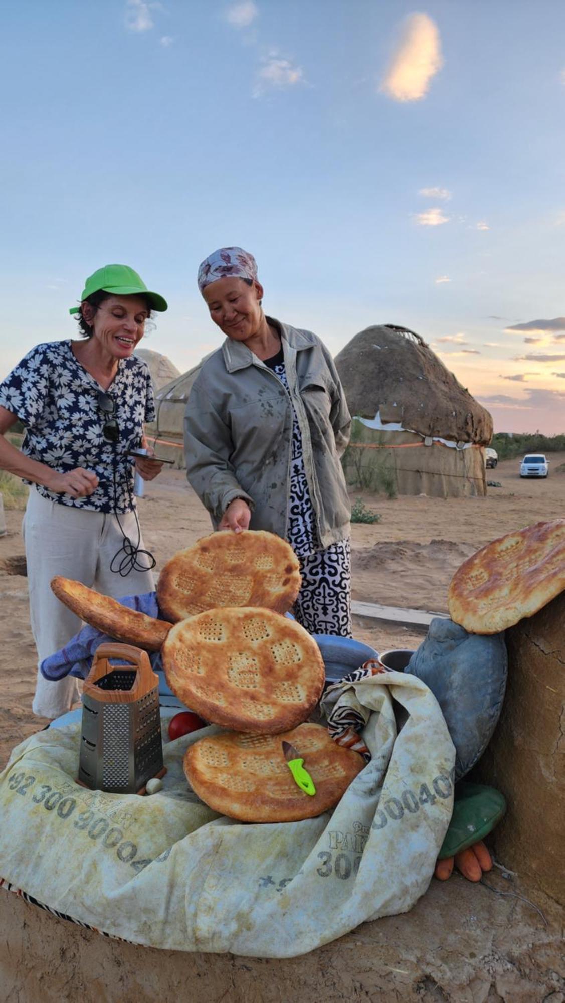 Authentic Uzbek Yurt Camp Eco-Friendly Hotel Nurota ภายนอก รูปภาพ