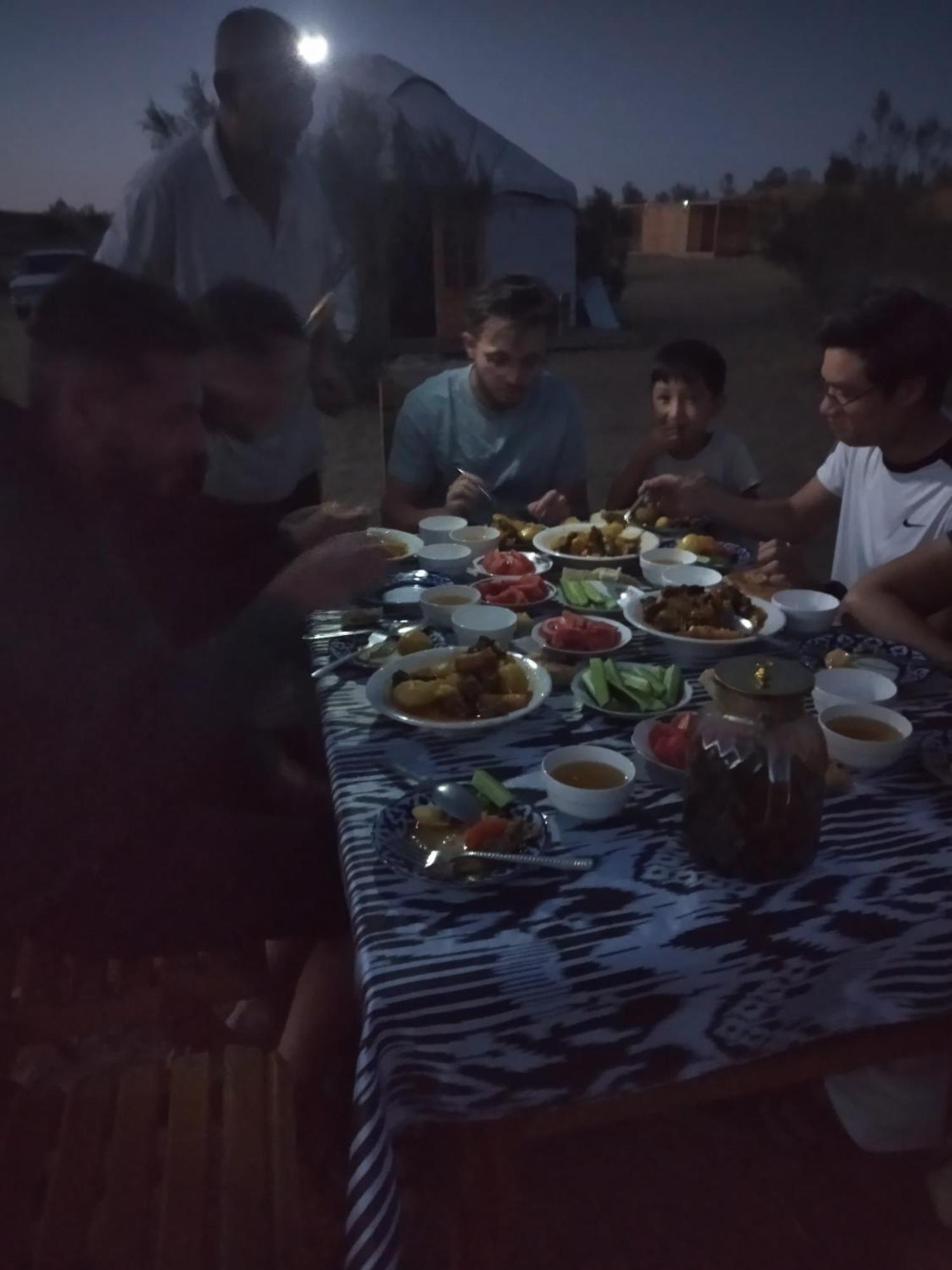 Authentic Uzbek Yurt Camp Eco-Friendly Hotel Nurota ภายนอก รูปภาพ