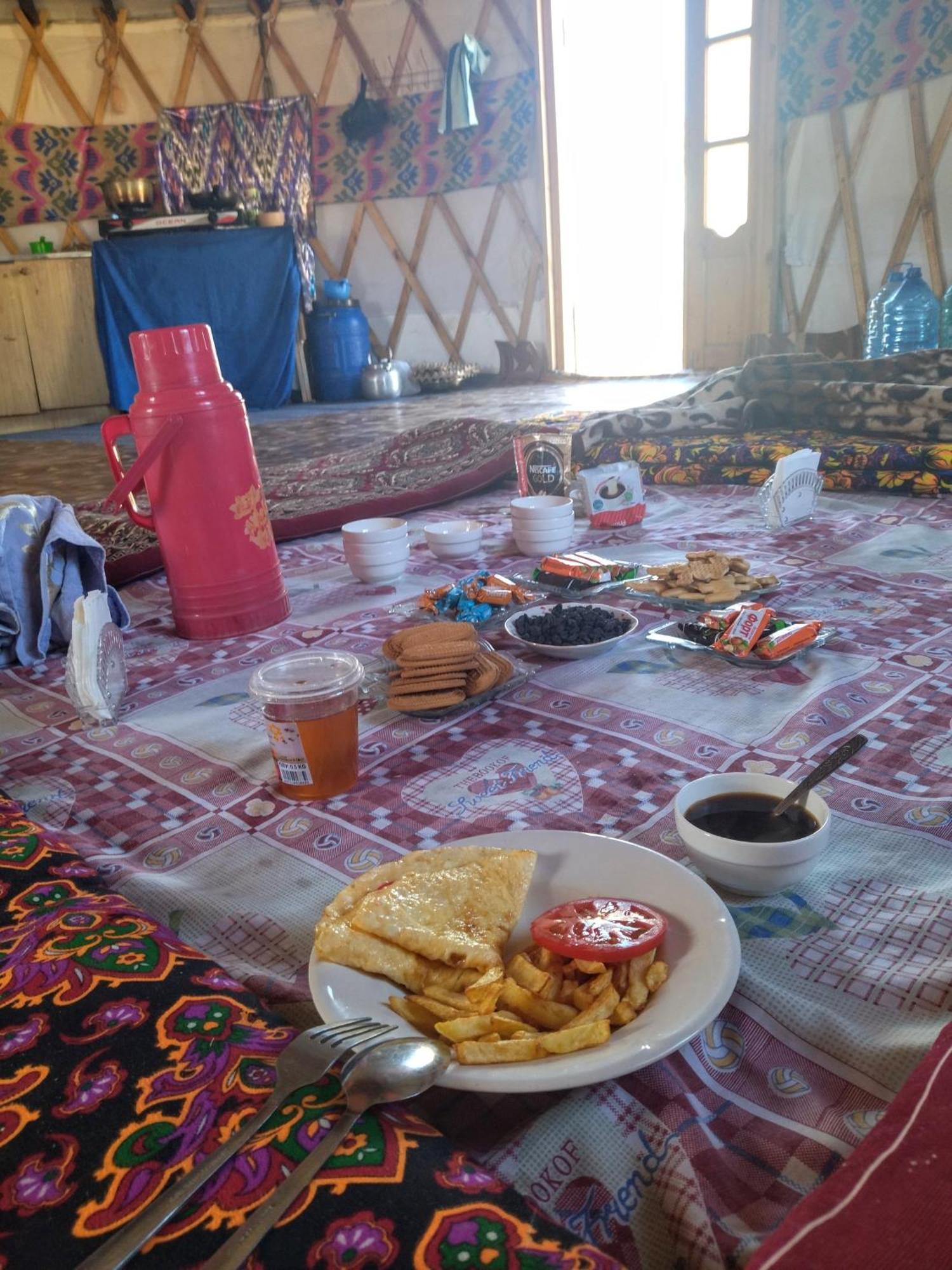 Authentic Uzbek Yurt Camp Eco-Friendly Hotel Nurota ภายนอก รูปภาพ