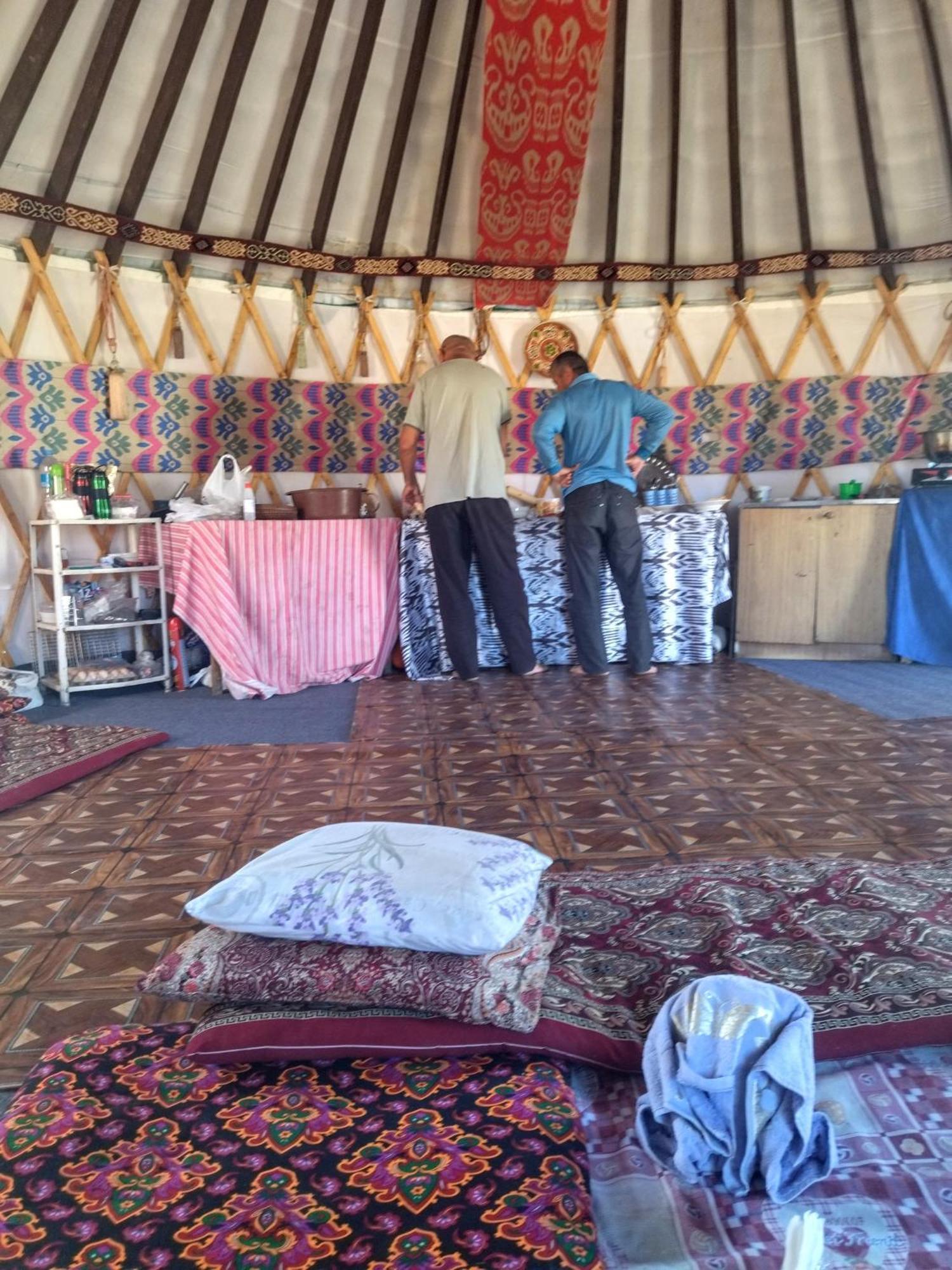 Authentic Uzbek Yurt Camp Eco-Friendly Hotel Nurota ภายนอก รูปภาพ