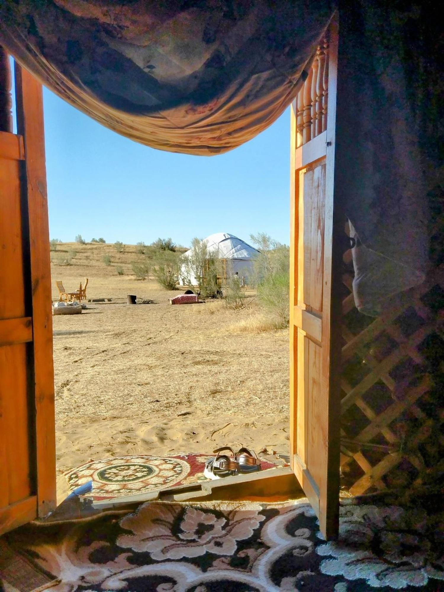 Authentic Uzbek Yurt Camp Eco-Friendly Hotel Nurota ภายนอก รูปภาพ